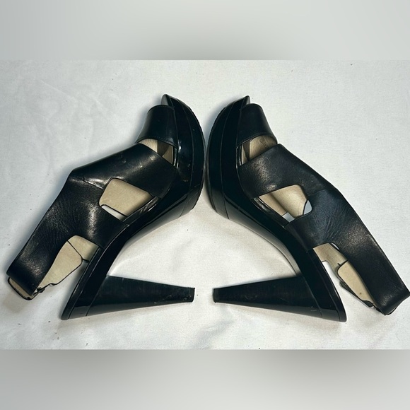 MICHAEL By MICHAEL KORS Carla Leather Open-Toe Platform Buckle Strap Sandals 8.5 - Picture 11 of 12